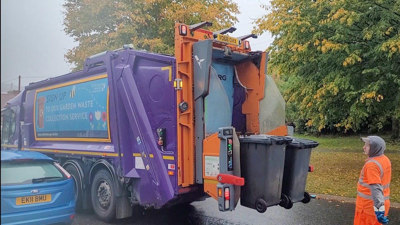 Dennis Elite 6 Refuse Truck on GMP/Black bins, OVX