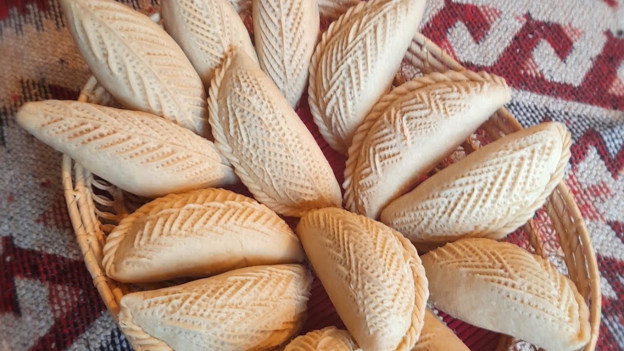 ŞƏKƏRBURA RESEPTİ.NAXIŞLARI İTMƏYƏN,YUMŞAQ ŞƏKƏRBURA RESEPTİ.BÜKÜLMƏYƏN YARPAQ ŞƏKƏRBURA.