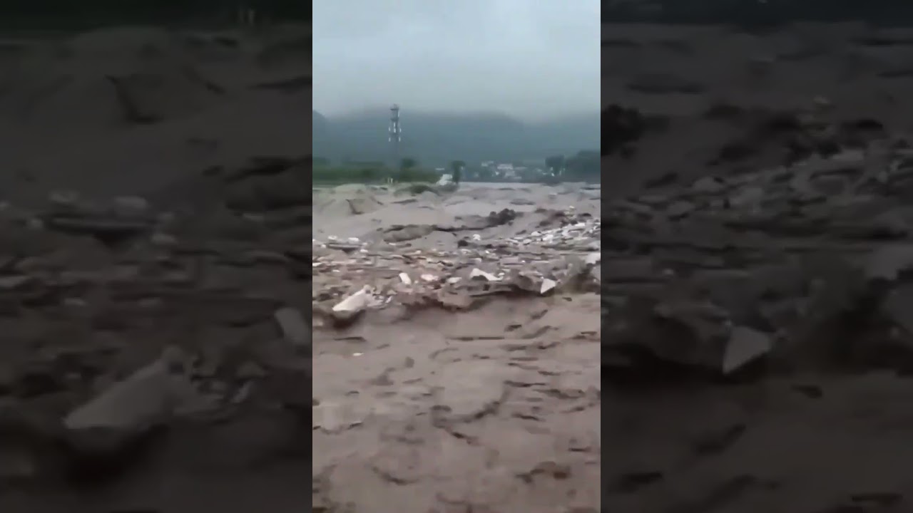 heavy flood destroy everything 