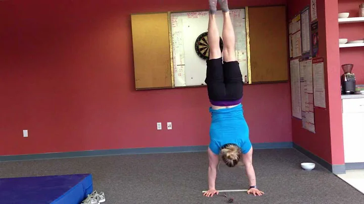 CrossFit - Gretchen Kittelberger's Handstand Bulls-eye