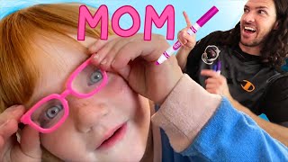 BiRTHDAY surprise for MOM!!  Adley \& Dad decorate a Chocolate Cake and make Moms bday Party Poster!