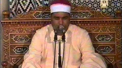 مقطع راائع جداااا لليثى من أواخر سورة القمر وأول الرحمن