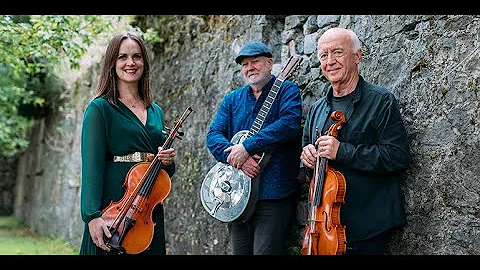 Samus McGuire, Niamh Varian-Barry & Gerry O'Beirne at Triskel, 5 Feb 2022, Music Network Tour