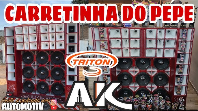 Carretinha Macabra tocando forte com nove alto falantes