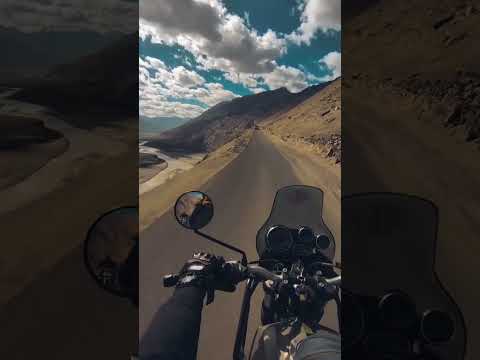 Ladakh bike trip 🔥 Himalayan status // Ladakh whatsapp status 🔥