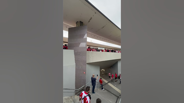 Χαμός στην άφιξη των οπαδών του Ολυμπιακού στη Νέα Φιλαδέλφεια #olympiacos