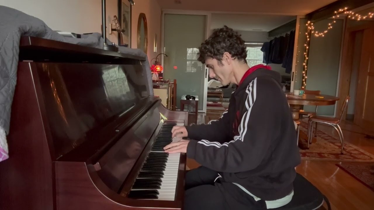 Beethoven-Sonatina in F: Allegro assai