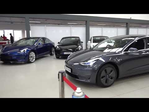 Video: Hur många Tesla -återförsäljare finns i Storbritannien?