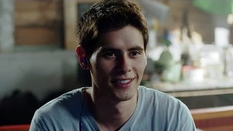 PS4 Interface Commercial