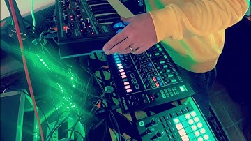 Novation Circuit Tracks, Bass Station 2 and Korg Minilogue - Dark Techno Ambient Jam