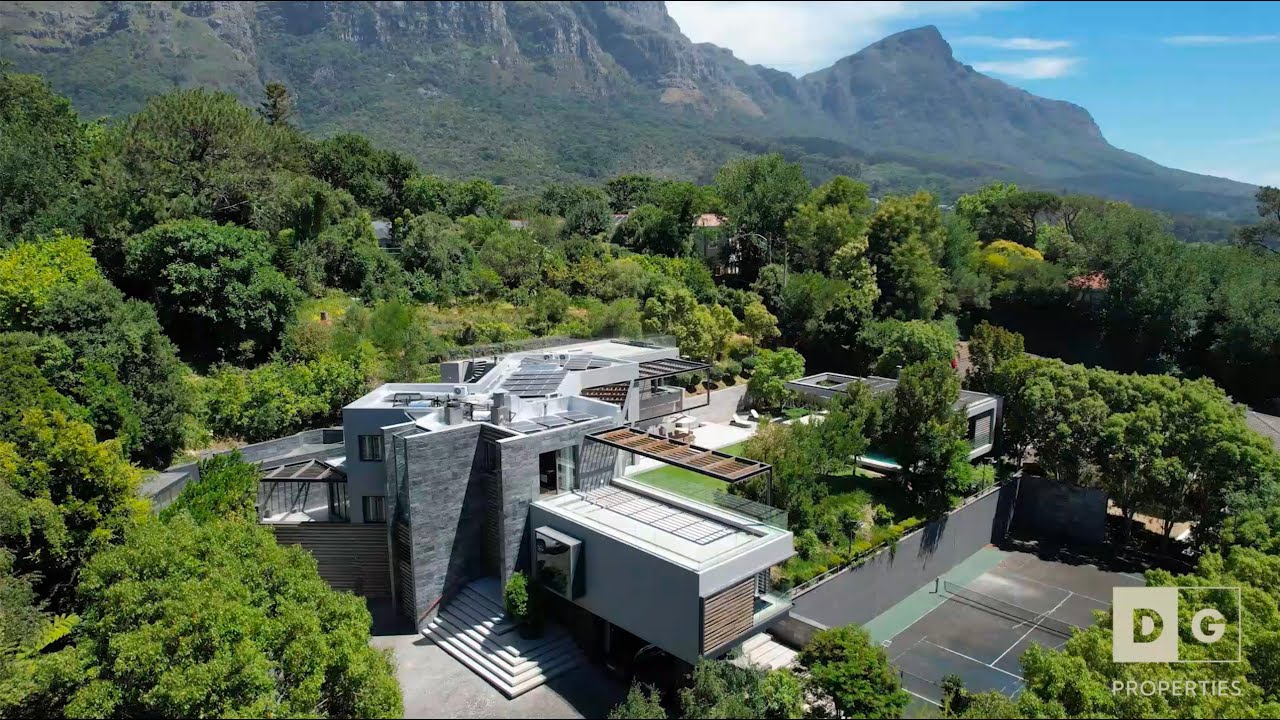 Stefan Antoni Masterpiece in Bishopscourt | 5-Bed Luxury Estate