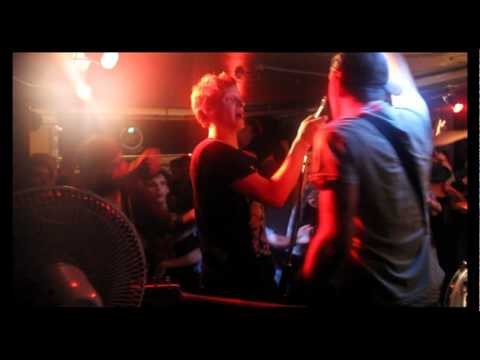 Punk music video thumbnail preview for The Priceduifkes - Loser Anthem