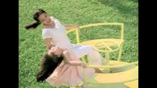 Download lagu Johnson's Baby Shampoo 'Soft & Shiny'