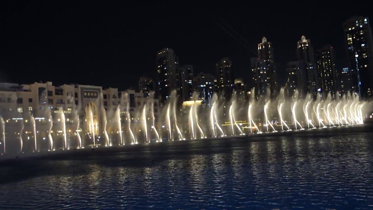 The Dubai Fountain Dancing Waters Night Show at Dubai Downtown The
