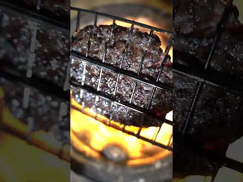 【七輪】炭火焼ハンバーグがうますぎる！　#asmr #bbq #キャンプ飯
