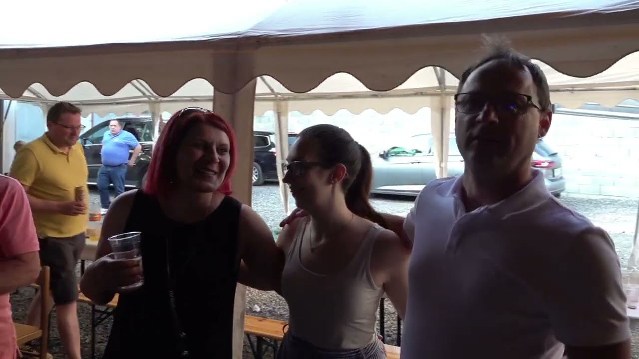 Ansambel Jarica in prijatelji- Dolge noge (Lojze Slak)