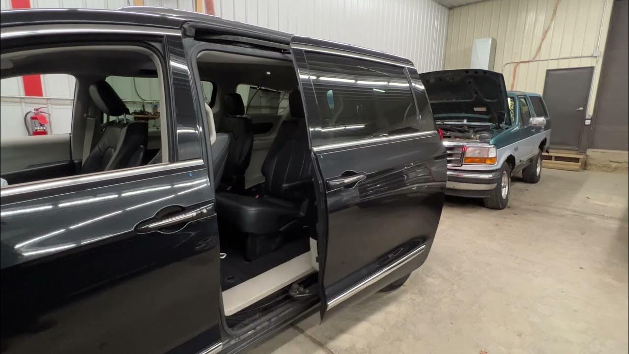 FOR SALE - 22I1014 - 2017 CHRYSLER PACIFICA TOURING - DRIVER LEFT POWER