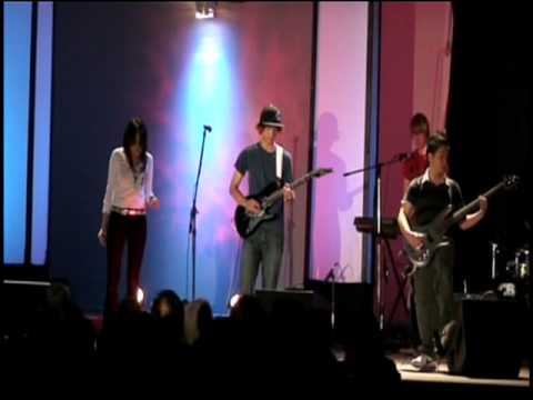 Nora Aunor Concert - Journey of a Man- JEANETTE / ...