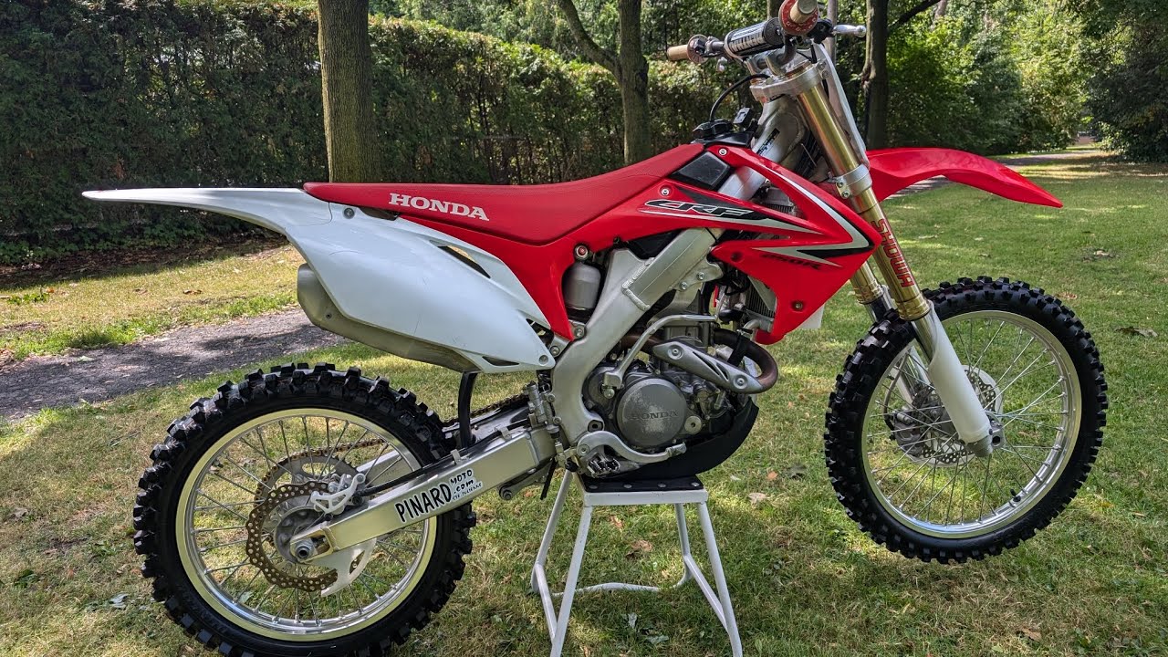 2010 Honda CRF250R Like new, low hours. Start up & walk around - YouTube