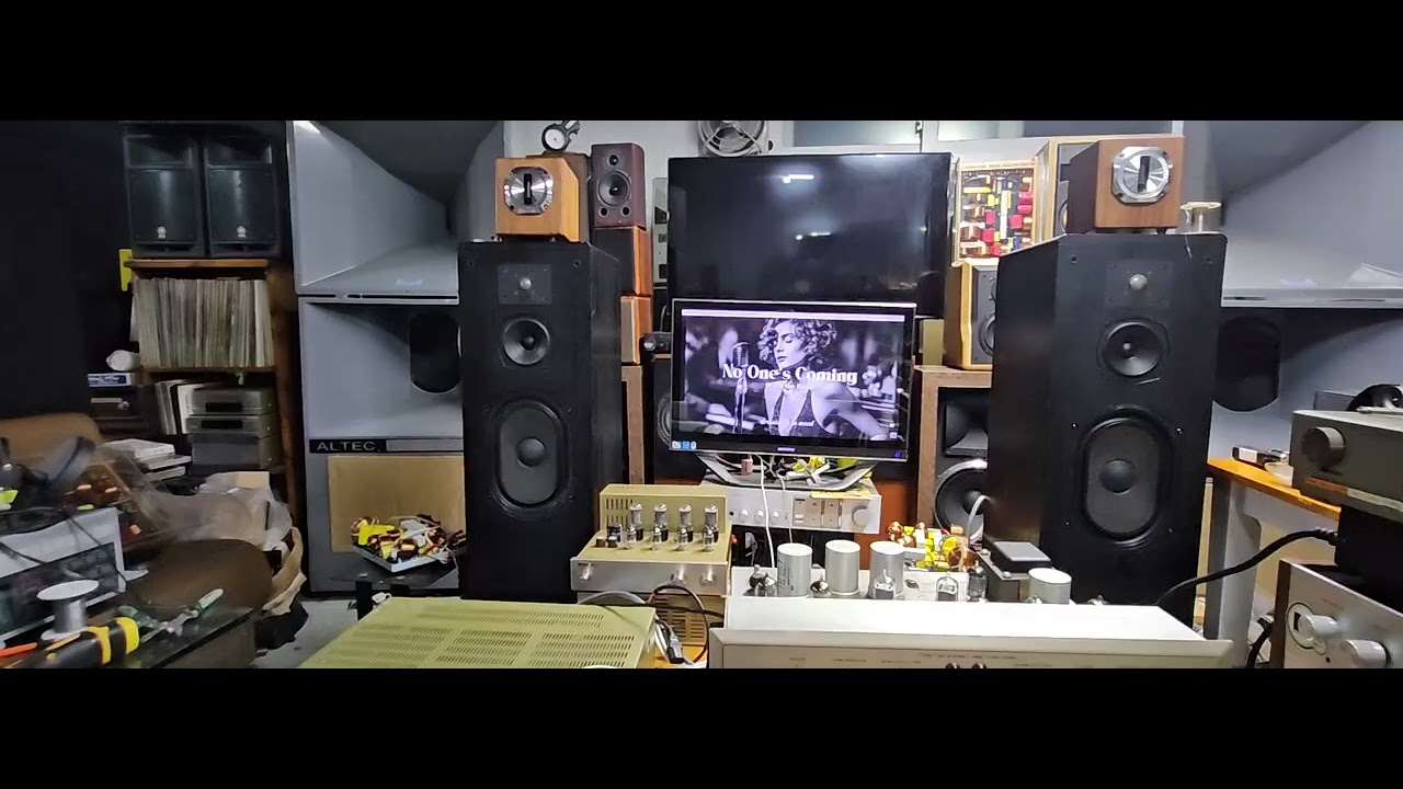 스코트 진공관 프리앰프 초단다마 교체 파워앰프 인켈 8500 스피커 아남 TL6  고차필터 장착 테스트 중에