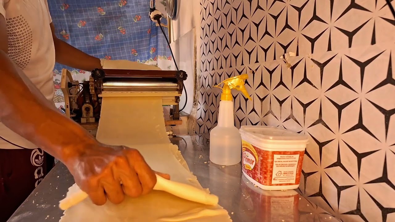 COMO LÂMINAR MASSA DE PASTEL DE FEIRA |  PASSO A PASSO