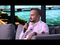 المنشد الديني أحمد عصام يغني قمر 