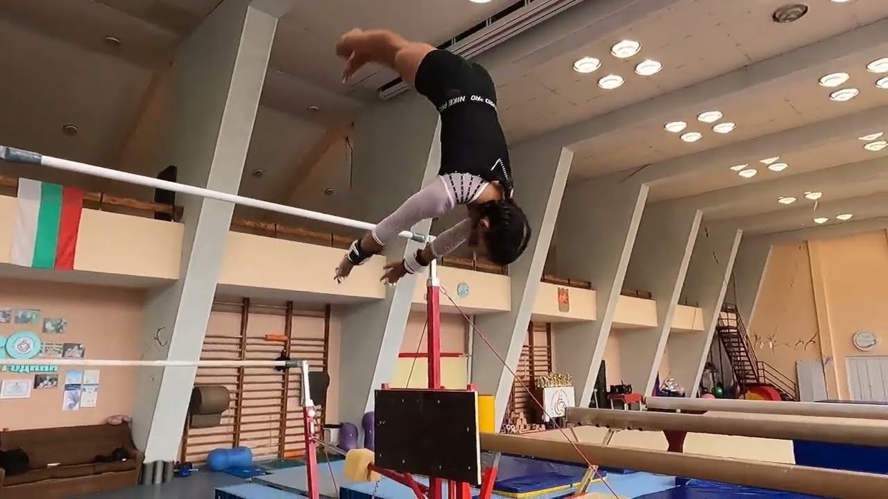 СПОРТНА ГИМНАСТИКА - 50 Години Спортно Училище 