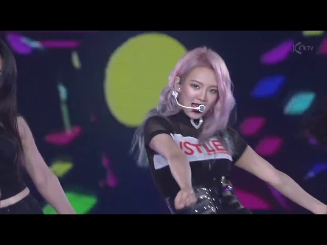 [1080p] HyoYeon - Wannabe (feat Taeyong) (SMTown Live 2017 In Japan) class=