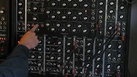 Modular Synthesizer - Patching a Naked Sequencer