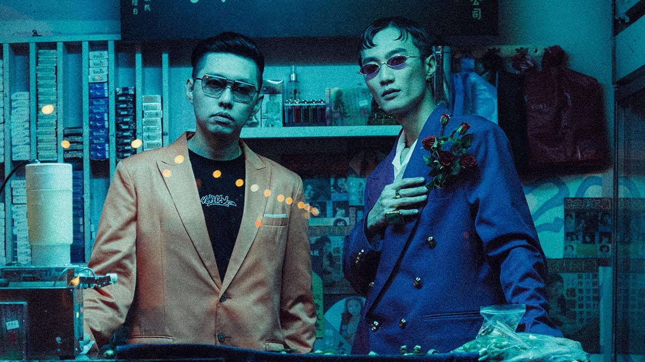 Watch 【顏社】李英宏 aka DJ Didilong - 水哥 ft.蛋堡 Soft Lipa (Official Music Video) on YouTube
