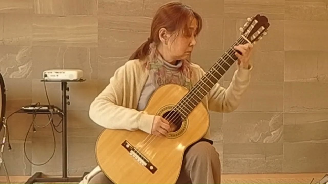 Sarabande　(F Poulenc )  　　Mazurka Ddur(F Tarrega) by kao