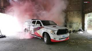 Oklejony Dodge Ram 1500 - motyw patriotyczny by IT&#39;S WRAP