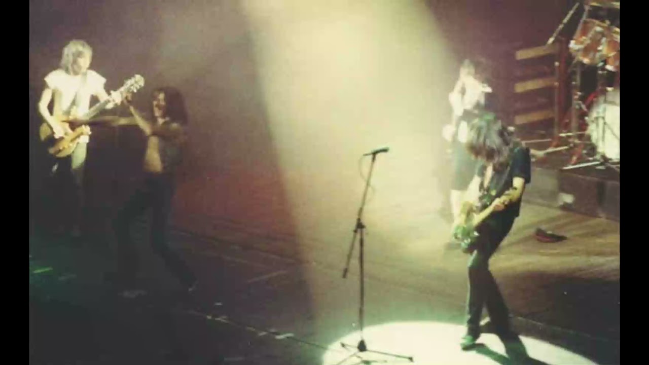 AC/DC - Last performance of It's A Long Way To The Top (1979) Very Rare ...
