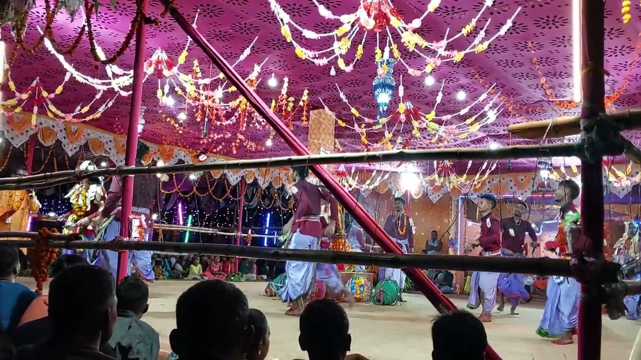 kamaradhia kirtan dala ..bhatunia keonjhar.... ନୂଆ ନୂଆ ଗୀତ ର ସୁର ରେ କମାରଡିଆ କୀର୍ତ୍ତନ ଦଳ