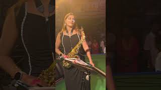 Teri chunnariya dil le gayi || Hello brother || Kumar Sanu & Alka Yagnik || Saxophone Queen Lipika