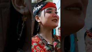 Download Lagu manisnya senyuman gadis cantik penari kuda kepang #jaranan #cahboement MP3