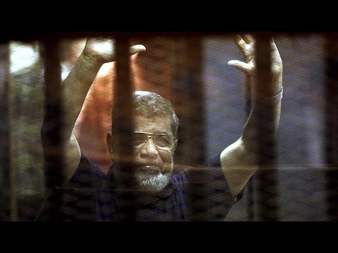 Muhammed Mursi idam cezasına çarptırıldı