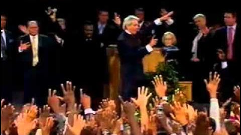 YouTube - Benny Hinn - Three Dimensions of the Anointing (1)-3.mp4