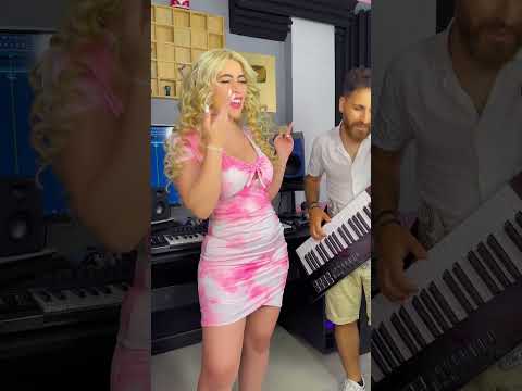 انا الشقرا القوية للمزيد اشتركوا بالقناة وفعلوا زر الجرس حيدر زعيتر