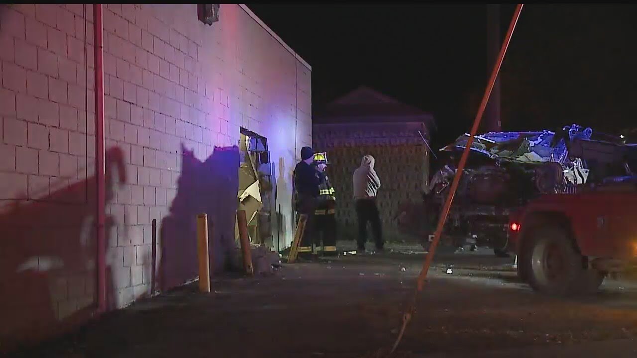 Pickup truck crashes into local restaurant - YouTube