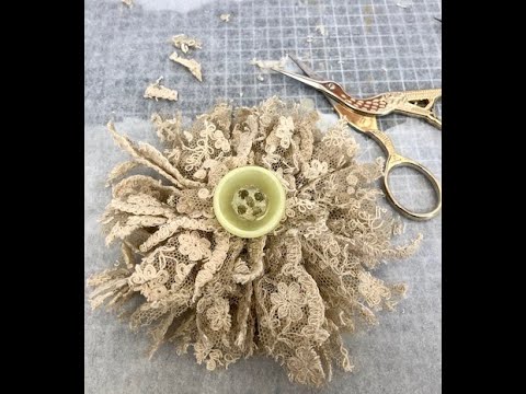 Super Easy Burlap Flowers DIY · Just That Perfect Piece