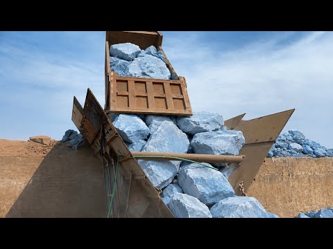 BIG ROCK 🪨 Crusher Machine - FULL Powerfull Process A Giant in Action-Big Rock Crushing
