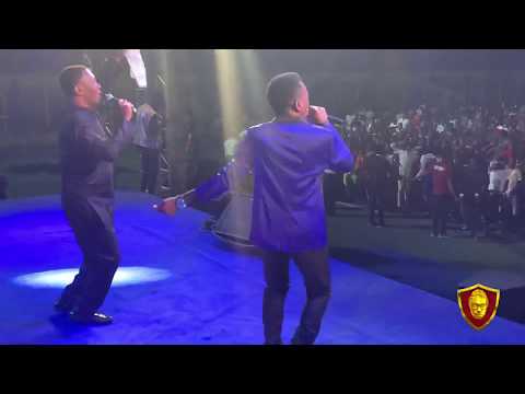 Live Video: Frank Edwards – Okaka ft. Victor Ike