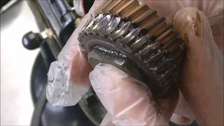 Repairing the KitchenAid Professional 550HD main gear 