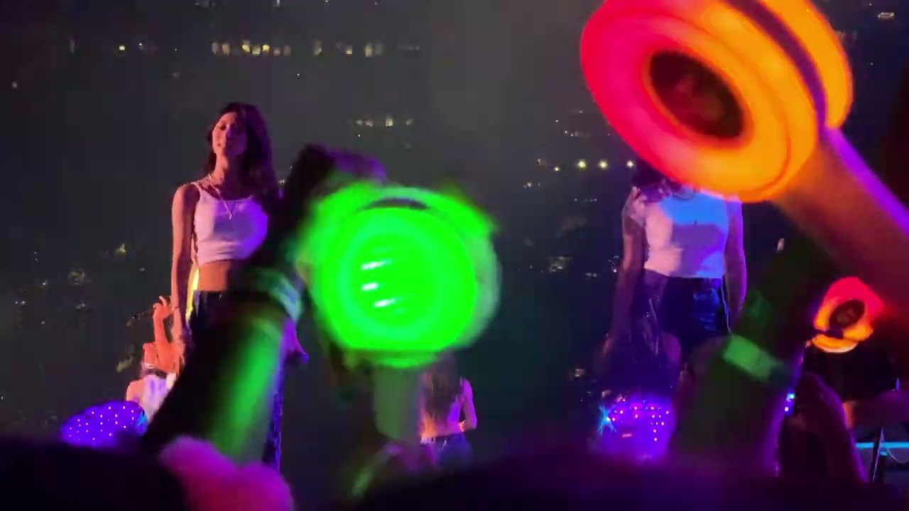 Twice(트와이스) - Right Hand Girl @ Lollapalooza [20250802]