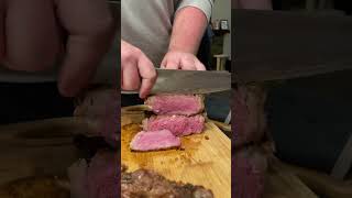 ❗️Eating Raw Steak??❗️ Nope that’s a perfect medium rare!