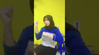 Hijab Ketat Gunung Gede