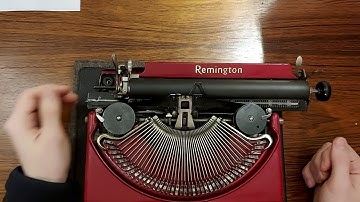 How To Use 1920s Remington Portable Typewriter – Video Guide / Instructions
