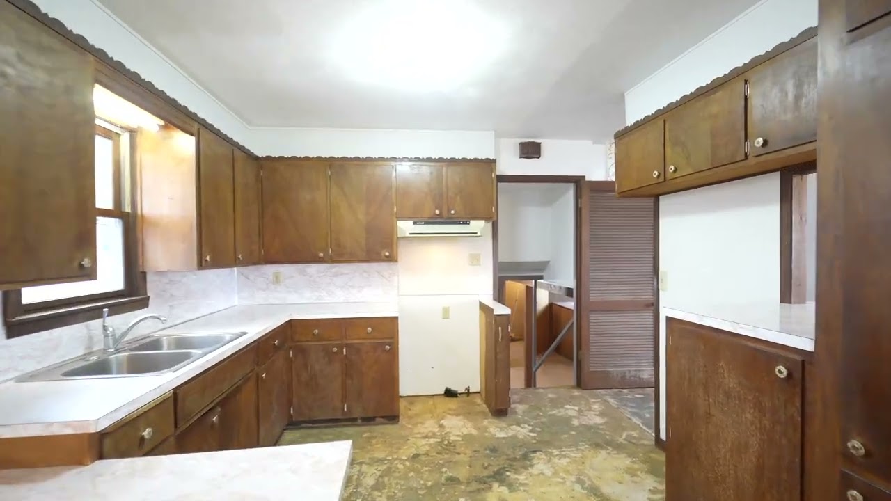 NEW Acreage Alert! Black Hawk County, Iowa 4.53 Acres!