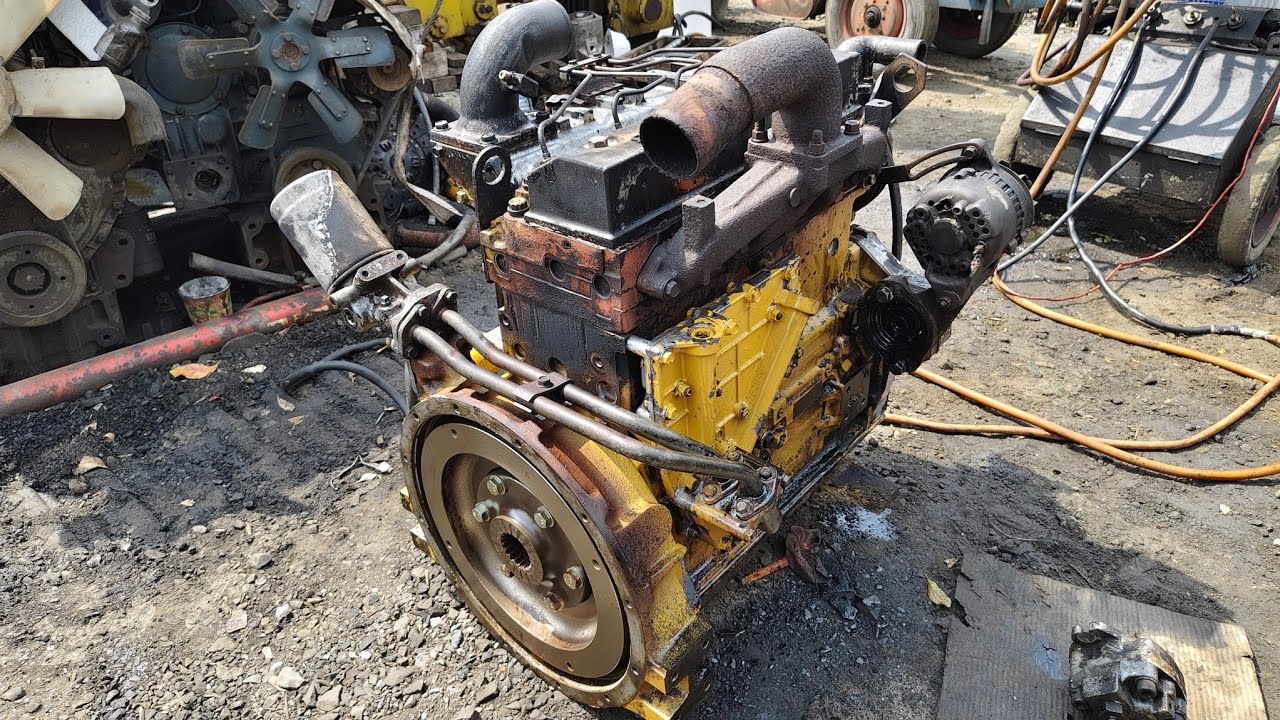 (đã bán xong nhé ae)Komatsu 4D95 cơ giới, ae thợ ngay việc lh 0903003900 Trung Long An